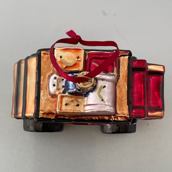 Wells Fargo & Company Blown Glass Stagecoach Christmas Ornament - Picture 6 of 7
